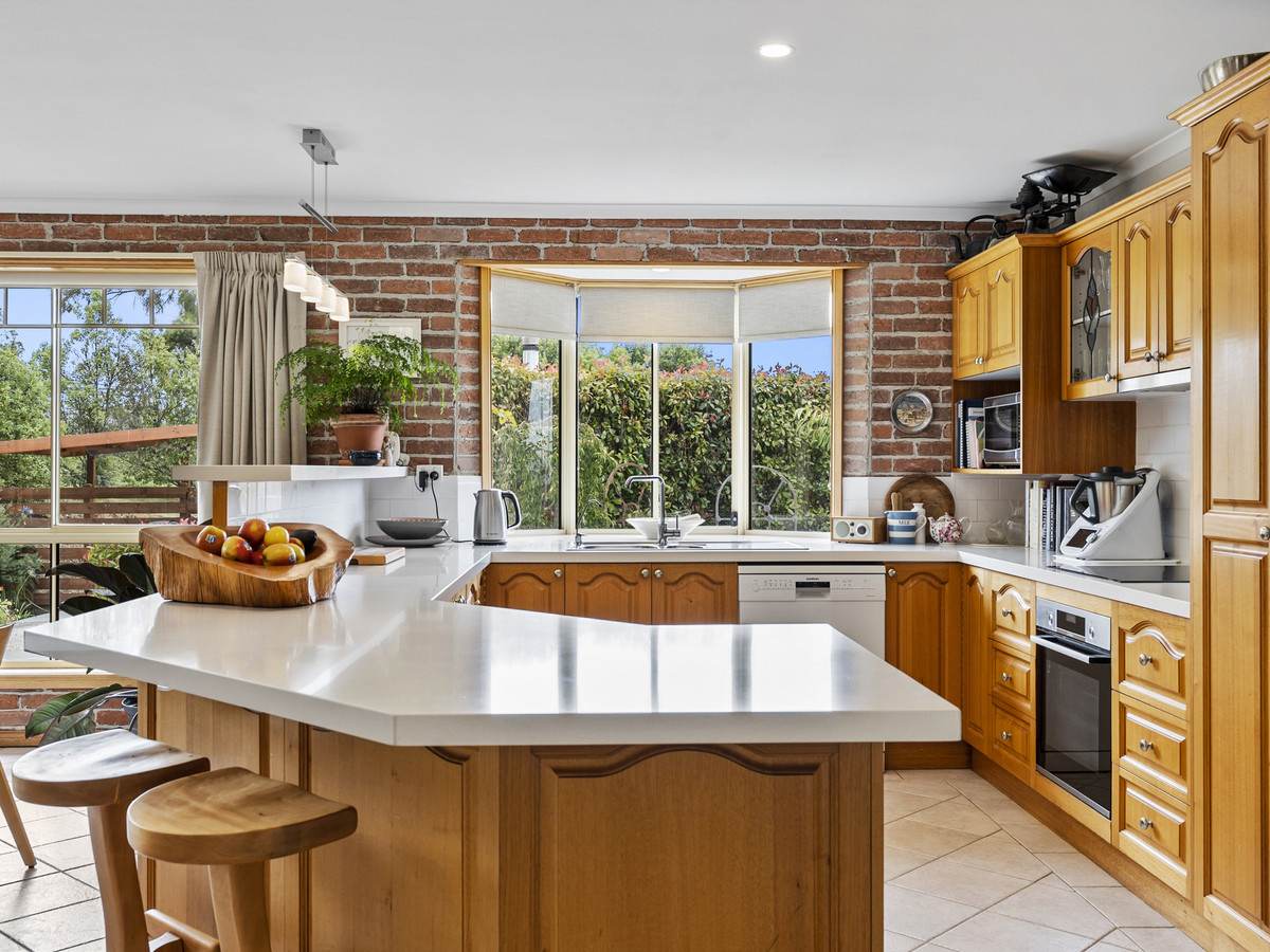 19 Englefield Drive, Margate For Sale by Farmbuy.com - image 6