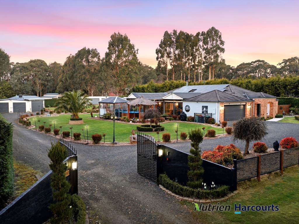 46 Kings Road, Kinglake West VIC 3757