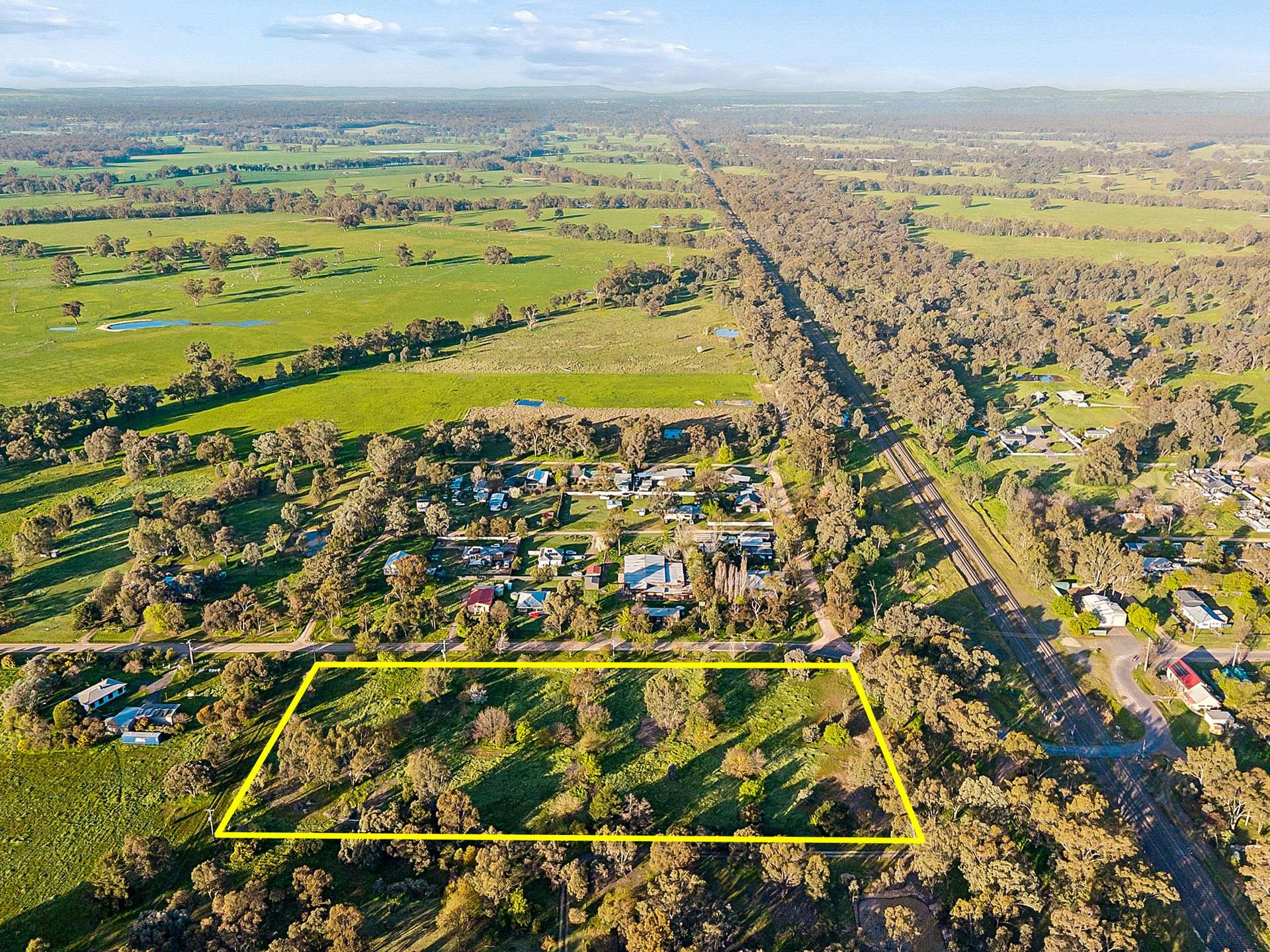 6 Toohey Street, Baddaginnie For Sale by Farmbuy.com - image 5