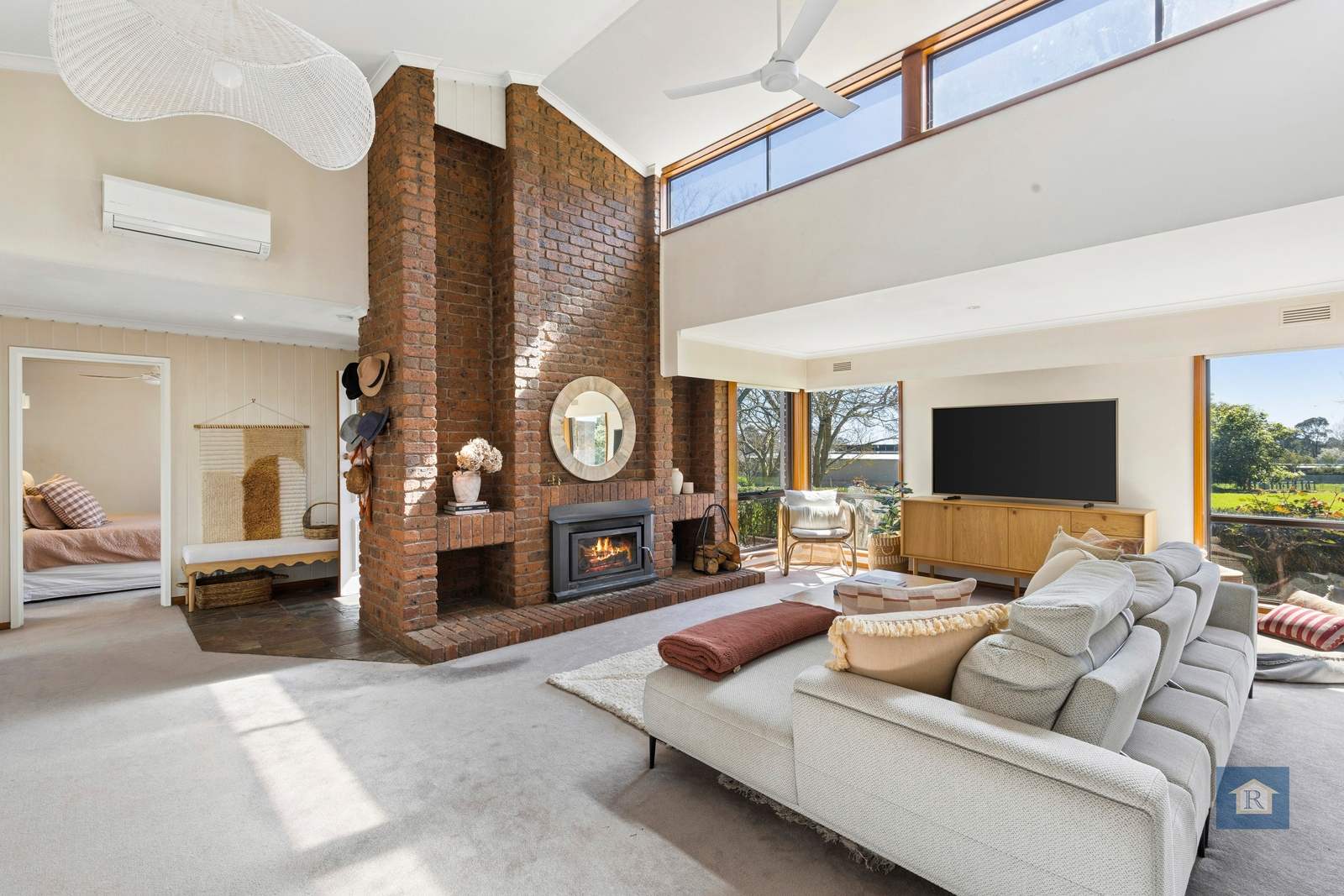 320 Armstrong Street, Elliminyt For Sale by Farmbuy.com - image 3