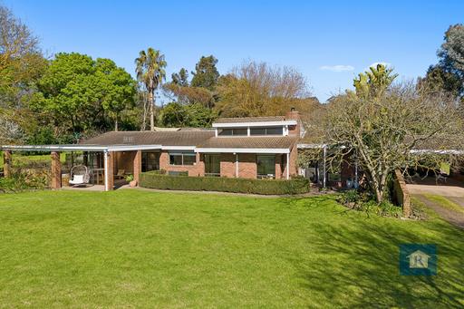 Farm For Sale - Vic - Elliminyt - 3250 - Country Living, Town Convenience… 