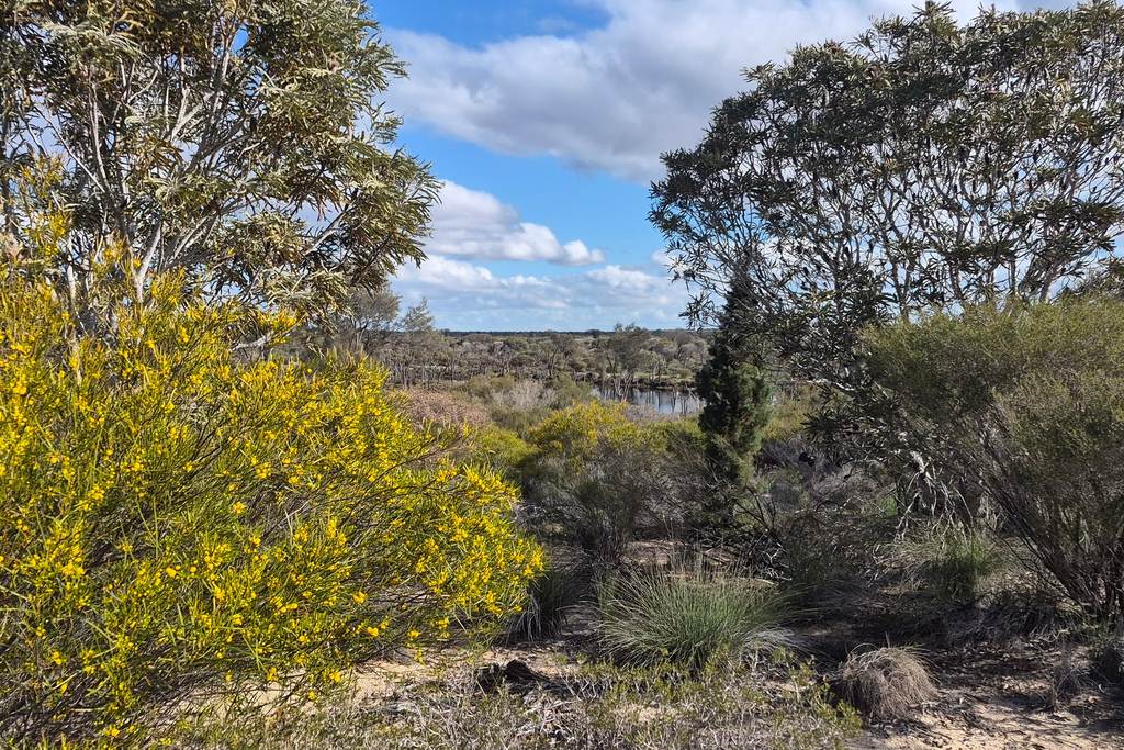 300 Launer Road, Eganu WA 6515