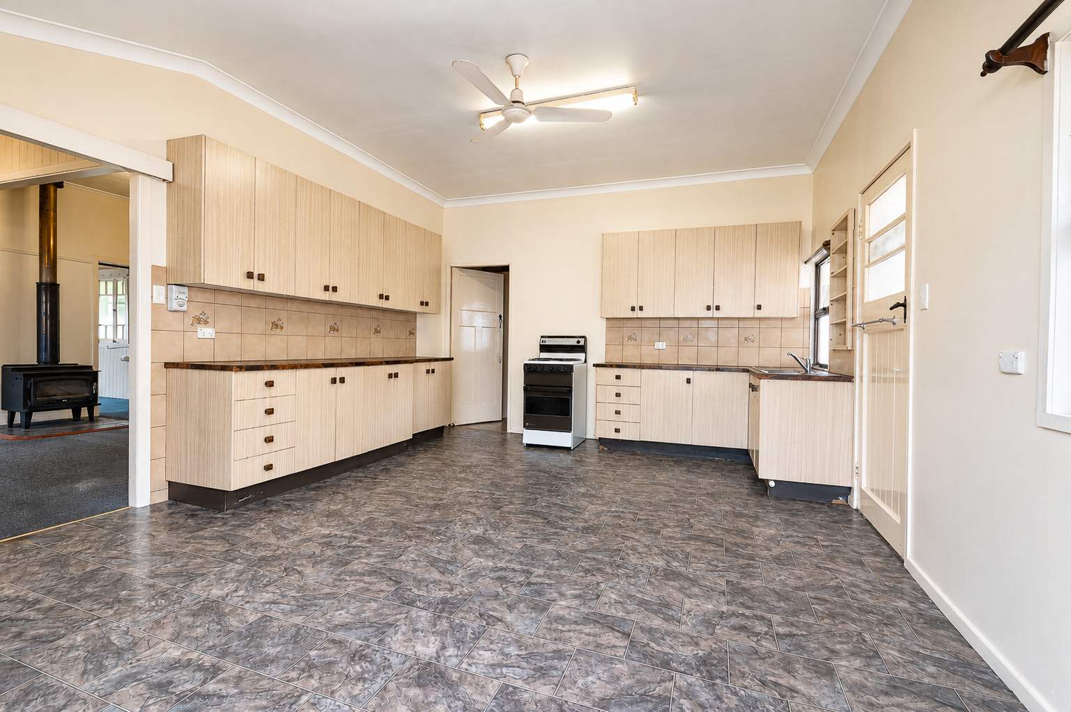 24935 New England Highway, Thulimbah For Sale by Farmbuy.com - image 13