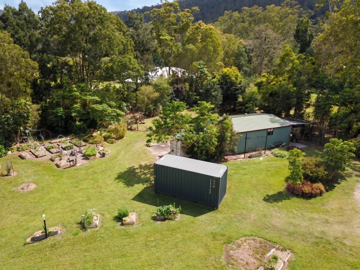 35 Carrington Road, Carrington For Sale by Farmbuy.com - image 3