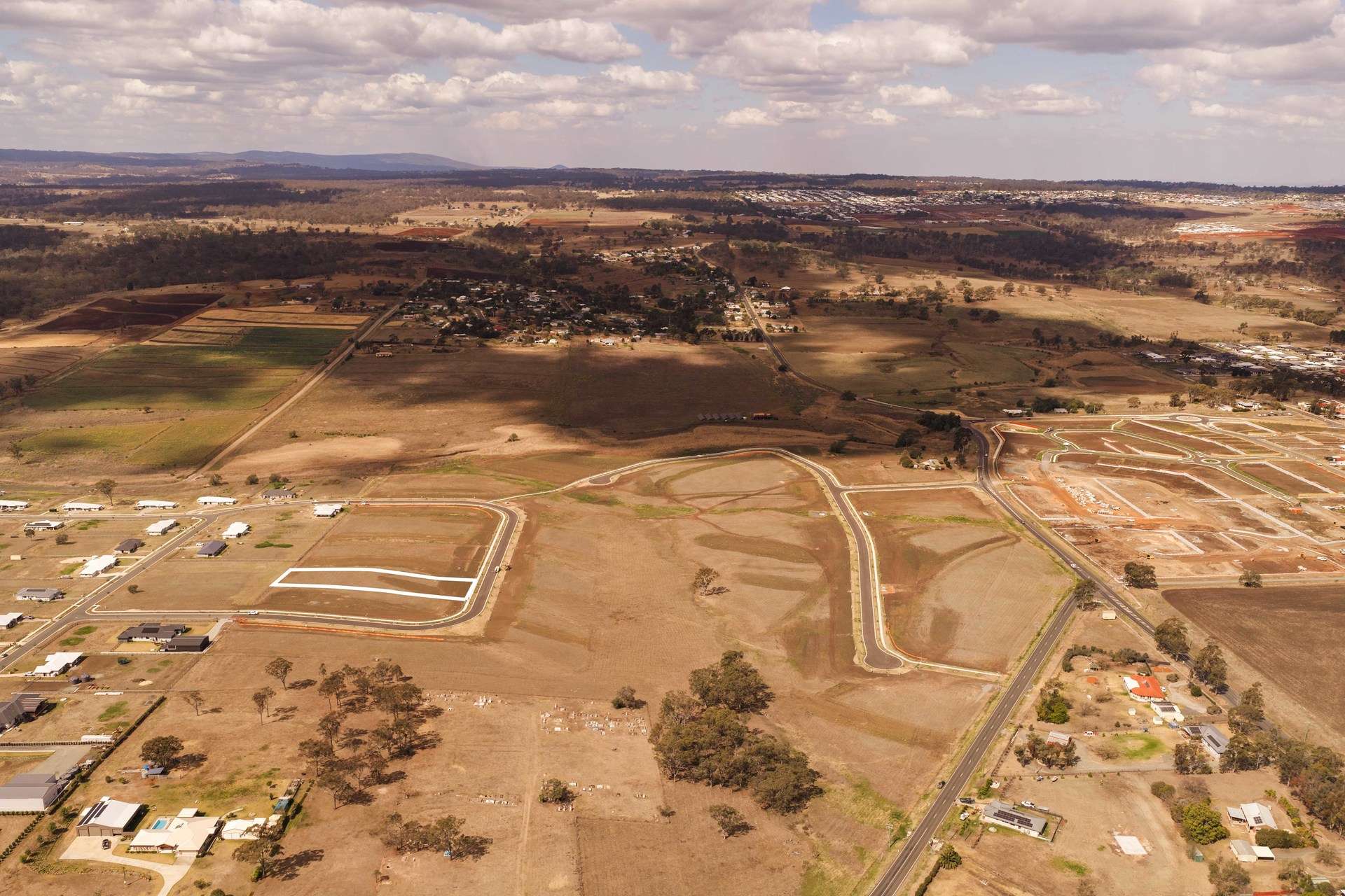 Lot 6 Wingspan Street, Meringandan West For Sale by Farmbuy.com - image 2