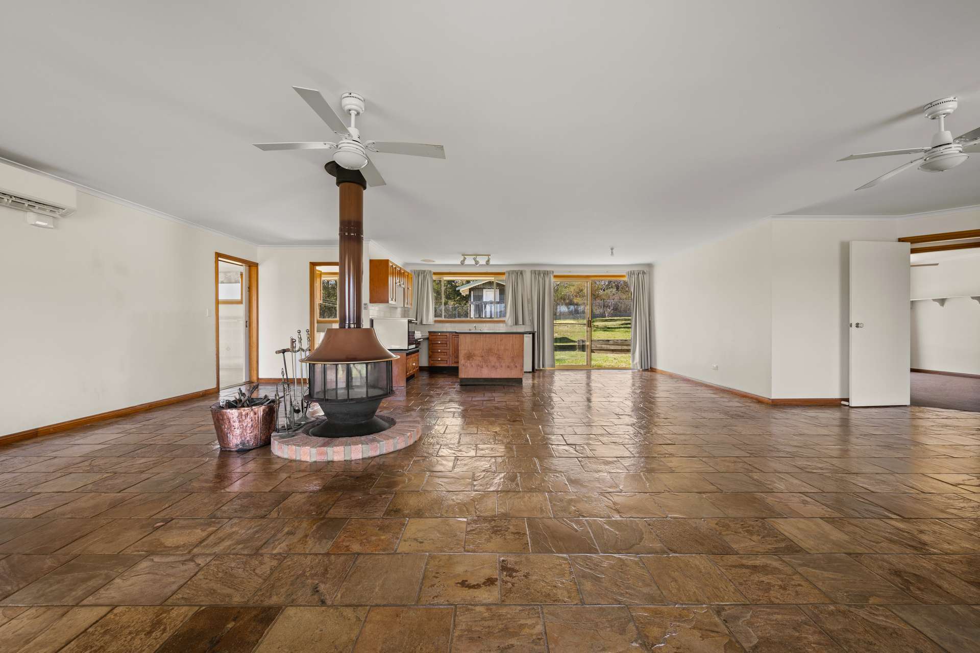 31 Reedy Creek Lane, Manar For Sale by Farmbuy.com - image 4