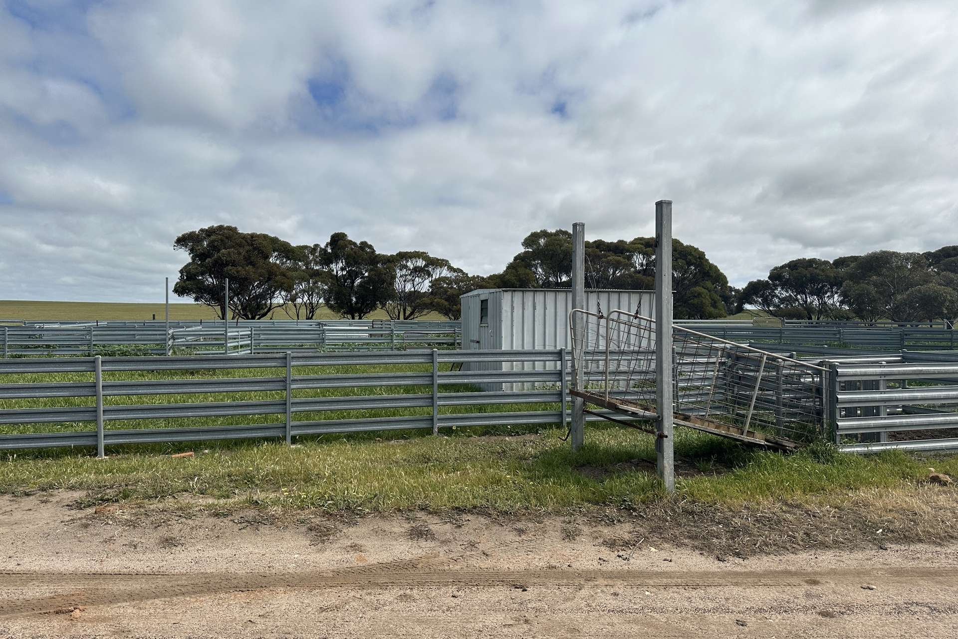 McLaren Road, Nyabing For Sale by Farmbuy.com - image 7