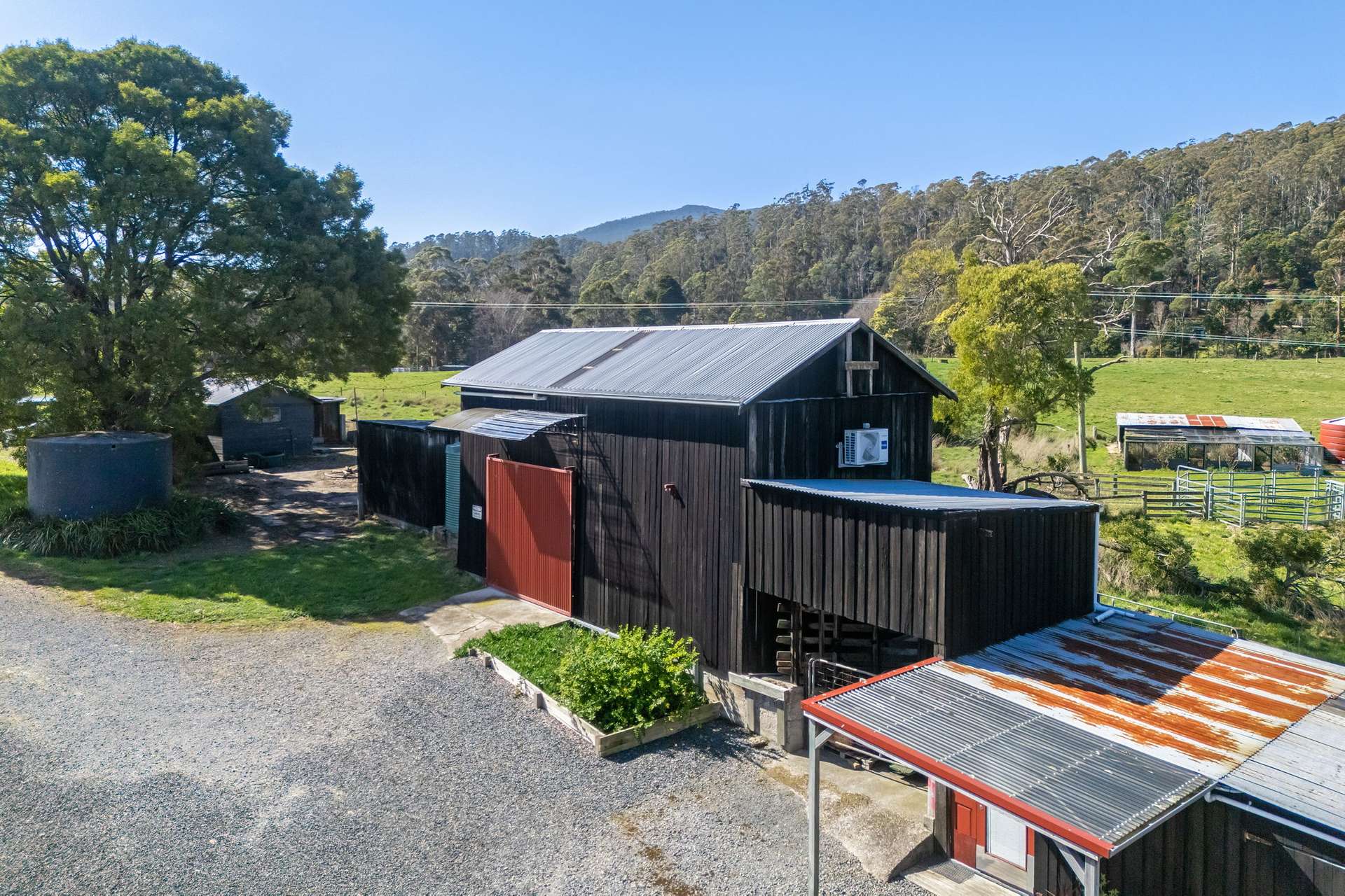 357 Underwood Road, Underwood For Sale by Farmbuy.com - image 22