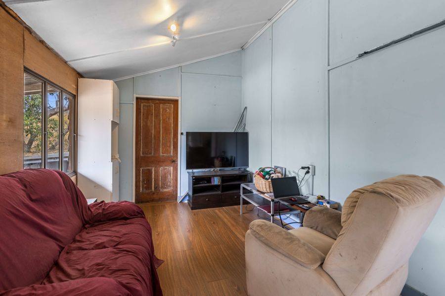 23 Bridge Street, Kilkivan For Sale by Farmbuy.com - image 5