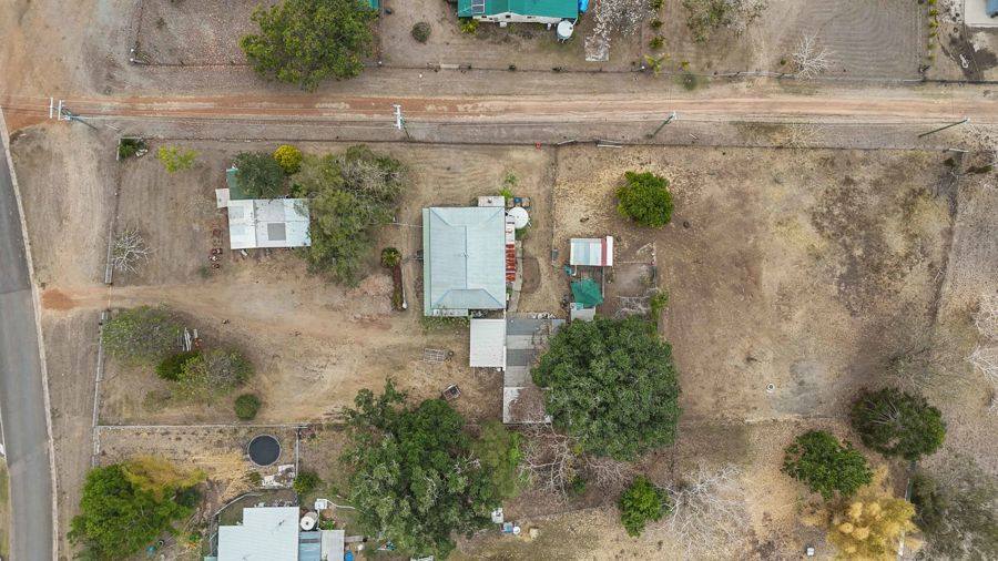 23 Bridge Street, Kilkivan For Sale by Farmbuy.com - image 2