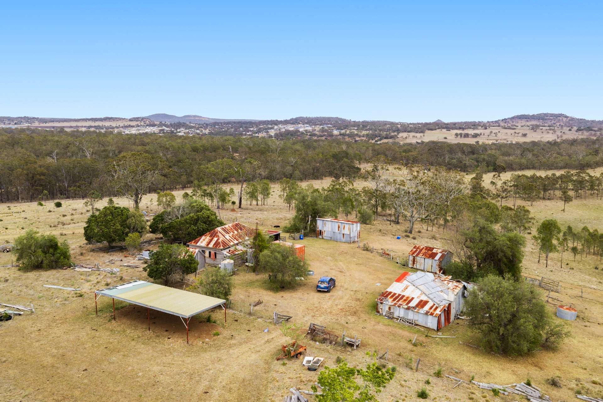 "Cooby Crest" 101 Pipeline Road, Meringandan For Sale by Farmbuy.com - image 6