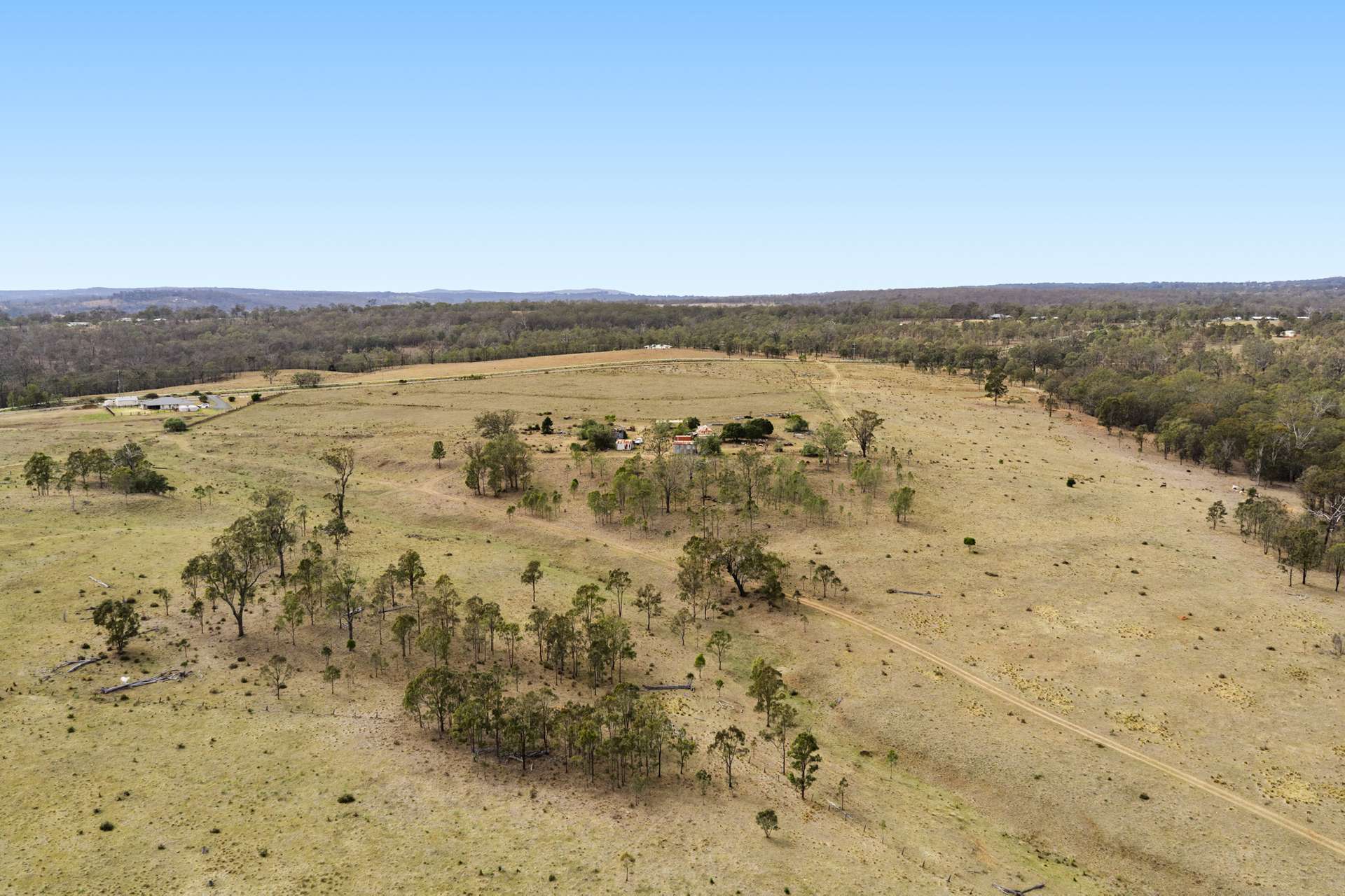 "Cooby Crest" 101 Pipeline Road, Meringandan For Sale by Farmbuy.com - image 13