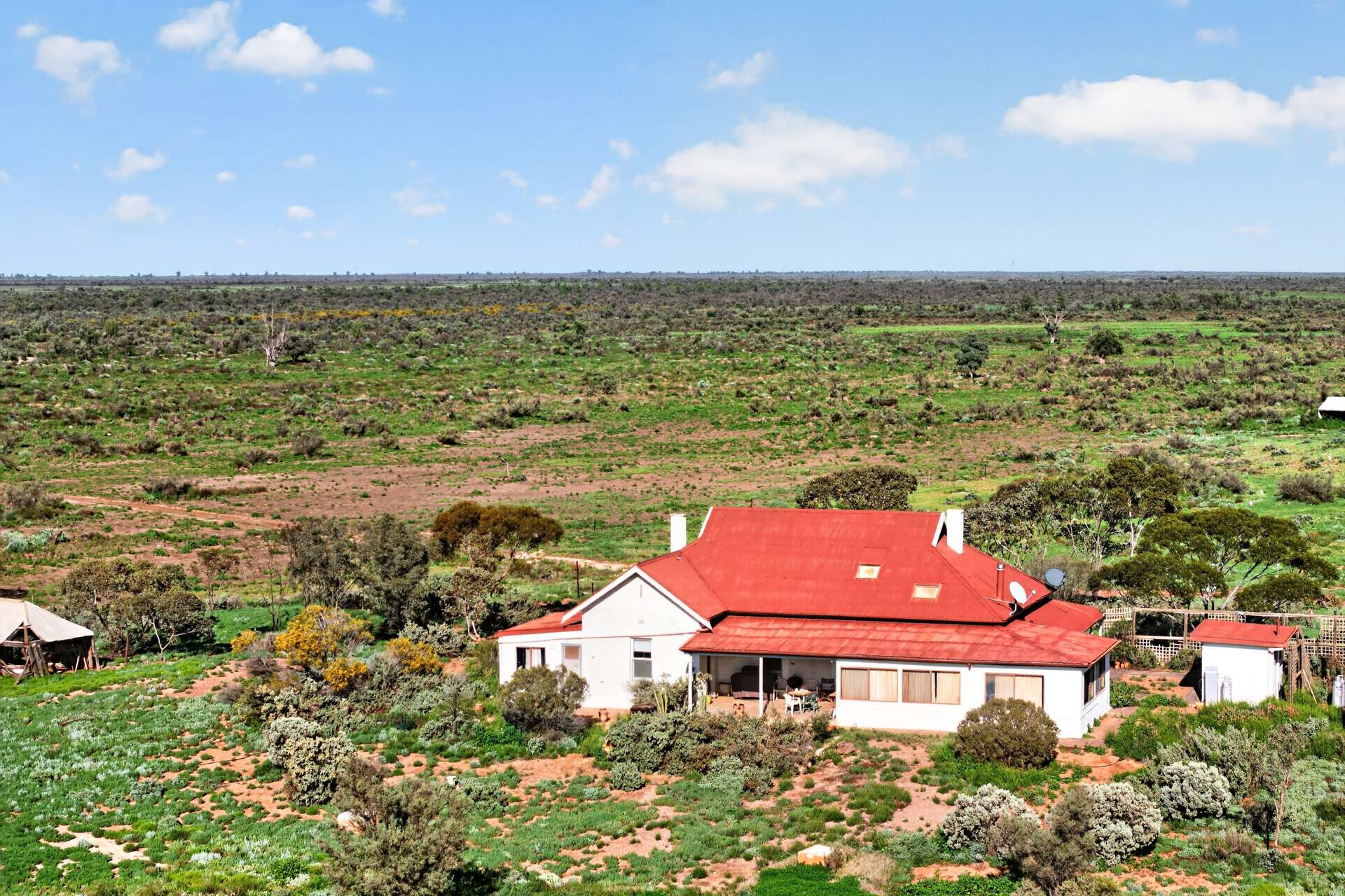 Outback Highway, Parachilna For Sale by Farmbuy.com - image 5
