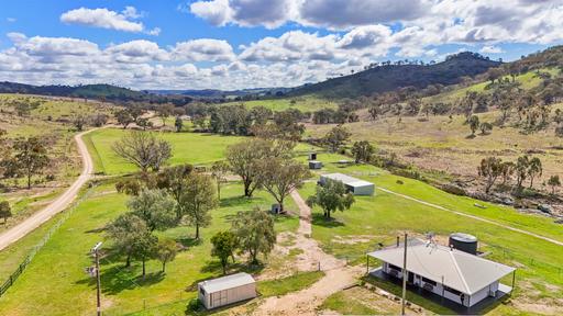 Farm For Sale - NSW - Mudgee - 2850 - 100-ACRE EQUINE ESCAPE WITH CAMPBELLS CREEK FRONTAGE 