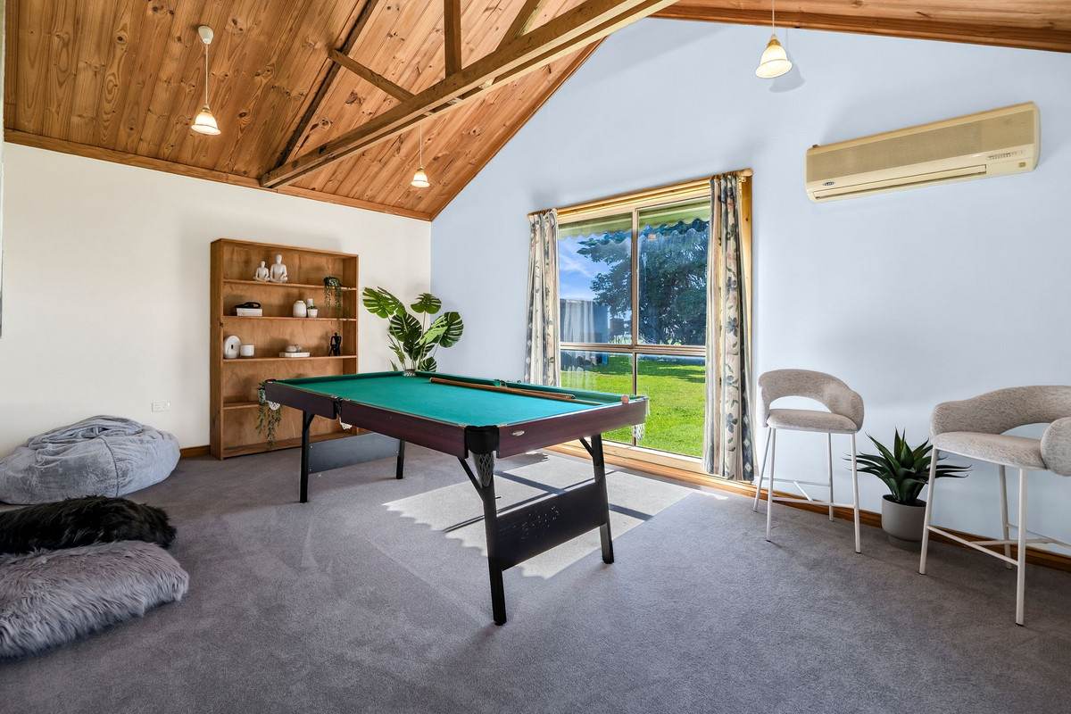 2485 Colac - Ballarat Road, Weering For Sale by Farmbuy.com - image 12