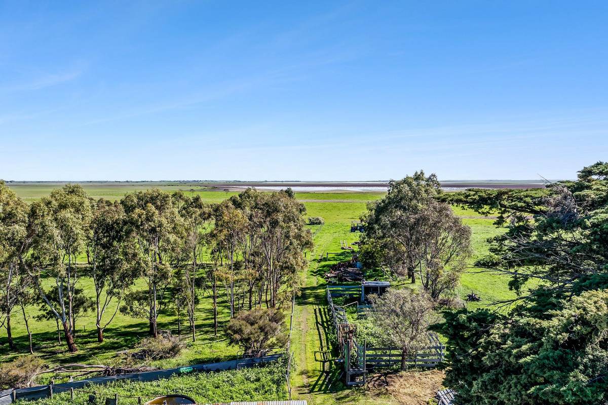 2485 Colac - Ballarat Road, Weering For Sale by Farmbuy.com - image 18