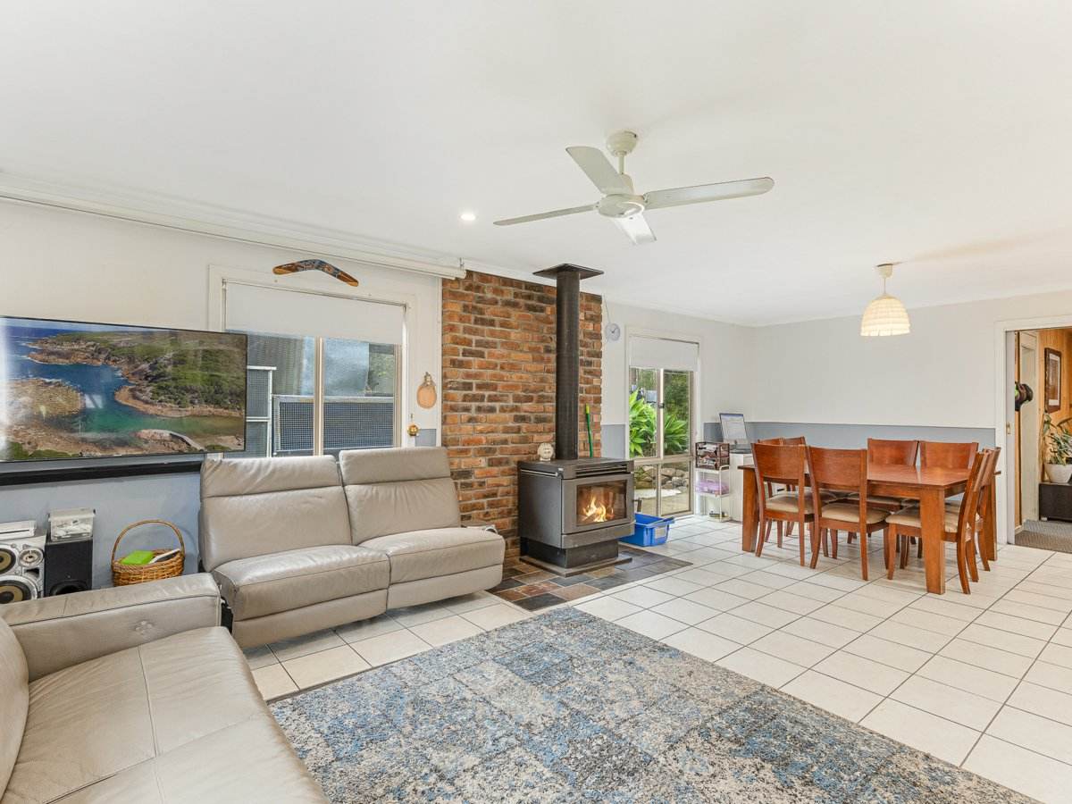16 Lake Cohen Drive, Kalaru For Sale by Farmbuy.com - image 5