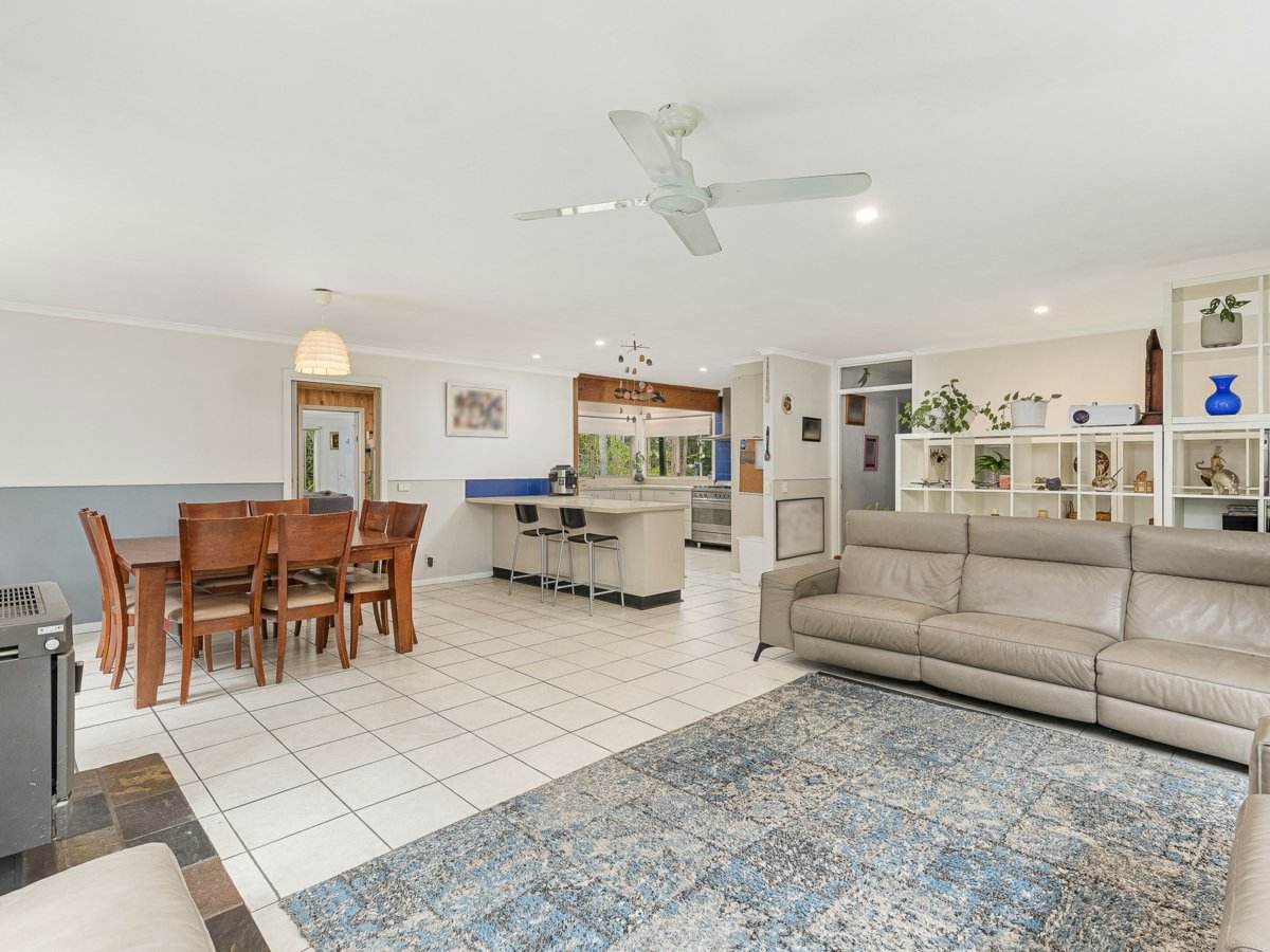 16 Lake Cohen Drive, Kalaru For Sale by Farmbuy.com - image 4