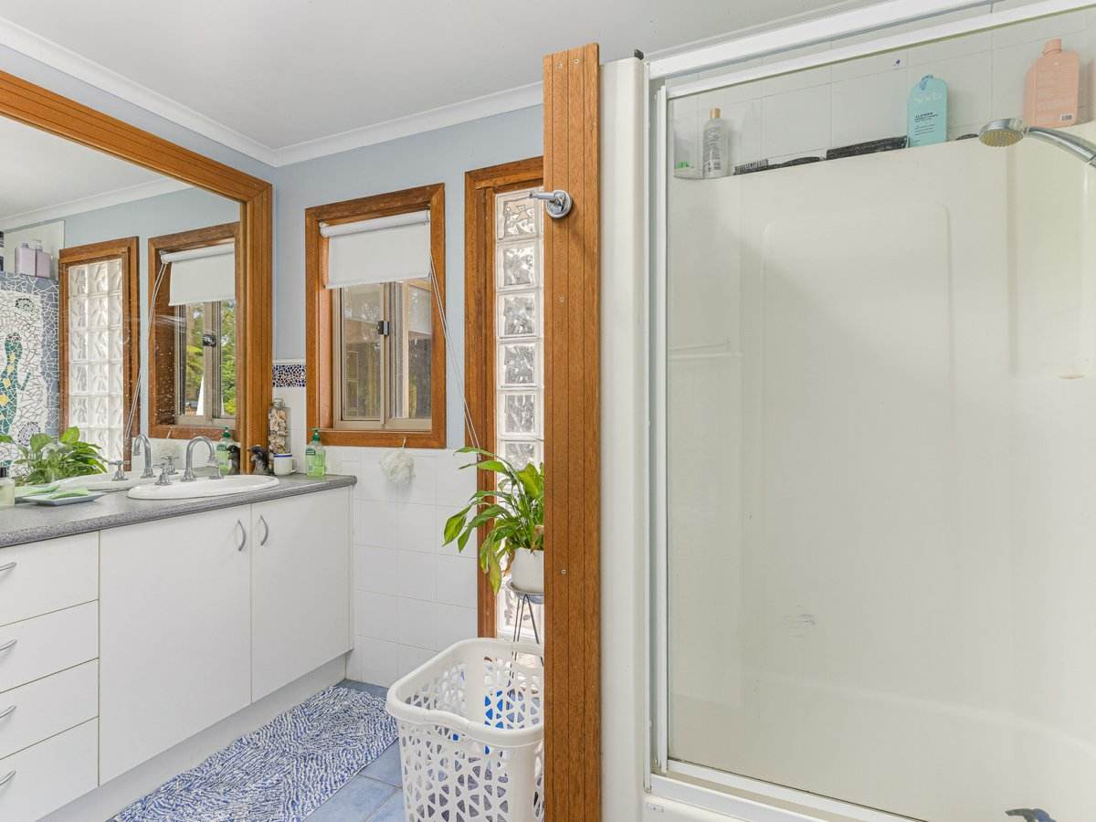 16 Lake Cohen Drive, Kalaru For Sale by Farmbuy.com - image 14