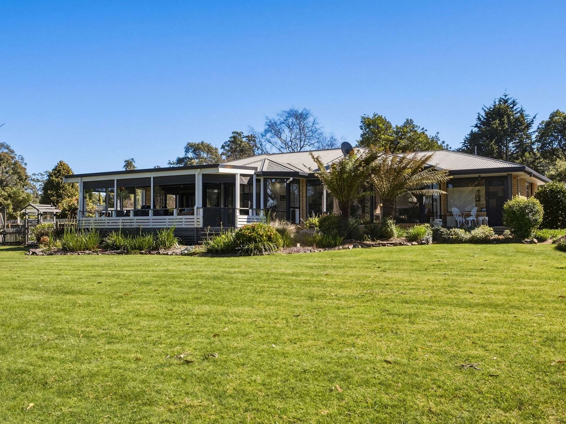 5 Grange Court, West Ulverstone For Sale by Farmbuy.com - image 22