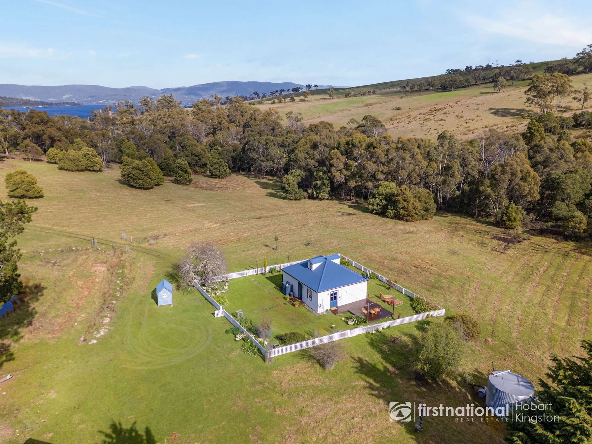 845 Killora Road, North Bruny For Sale by Farmbuy.com - image 2