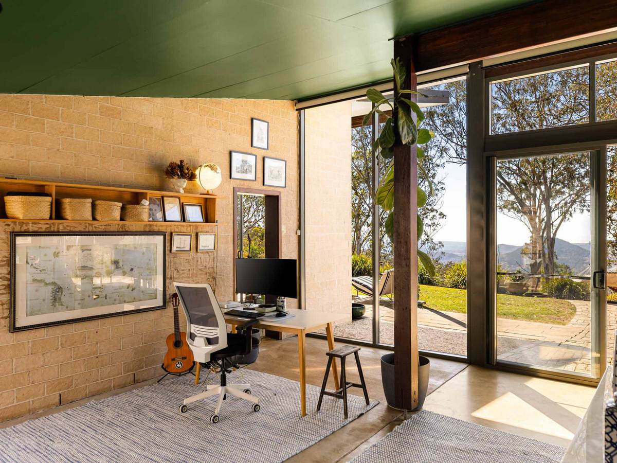 1 Bramwell Street, Middle Ridge For Sale by Farmbuy.com - image 10