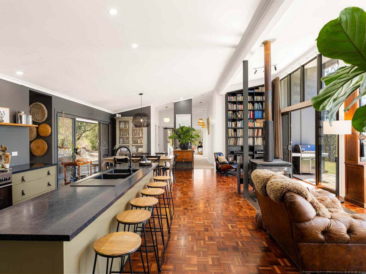 1 Bramwell Street, Middle Ridge For Sale by Farmbuy.com - image 3