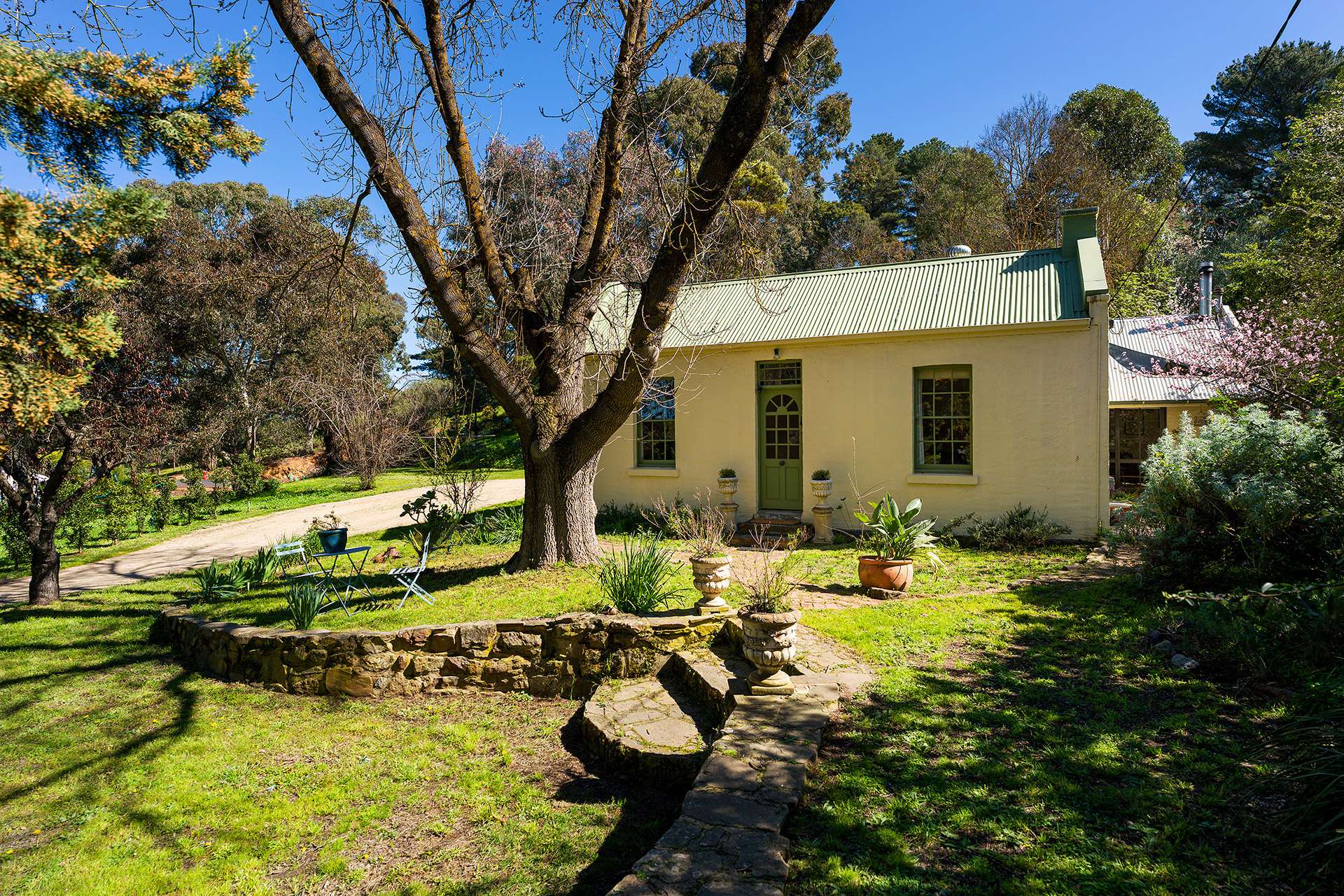 15 Verlin Street, Castlemaine For Sale by Farmbuy.com - image 5