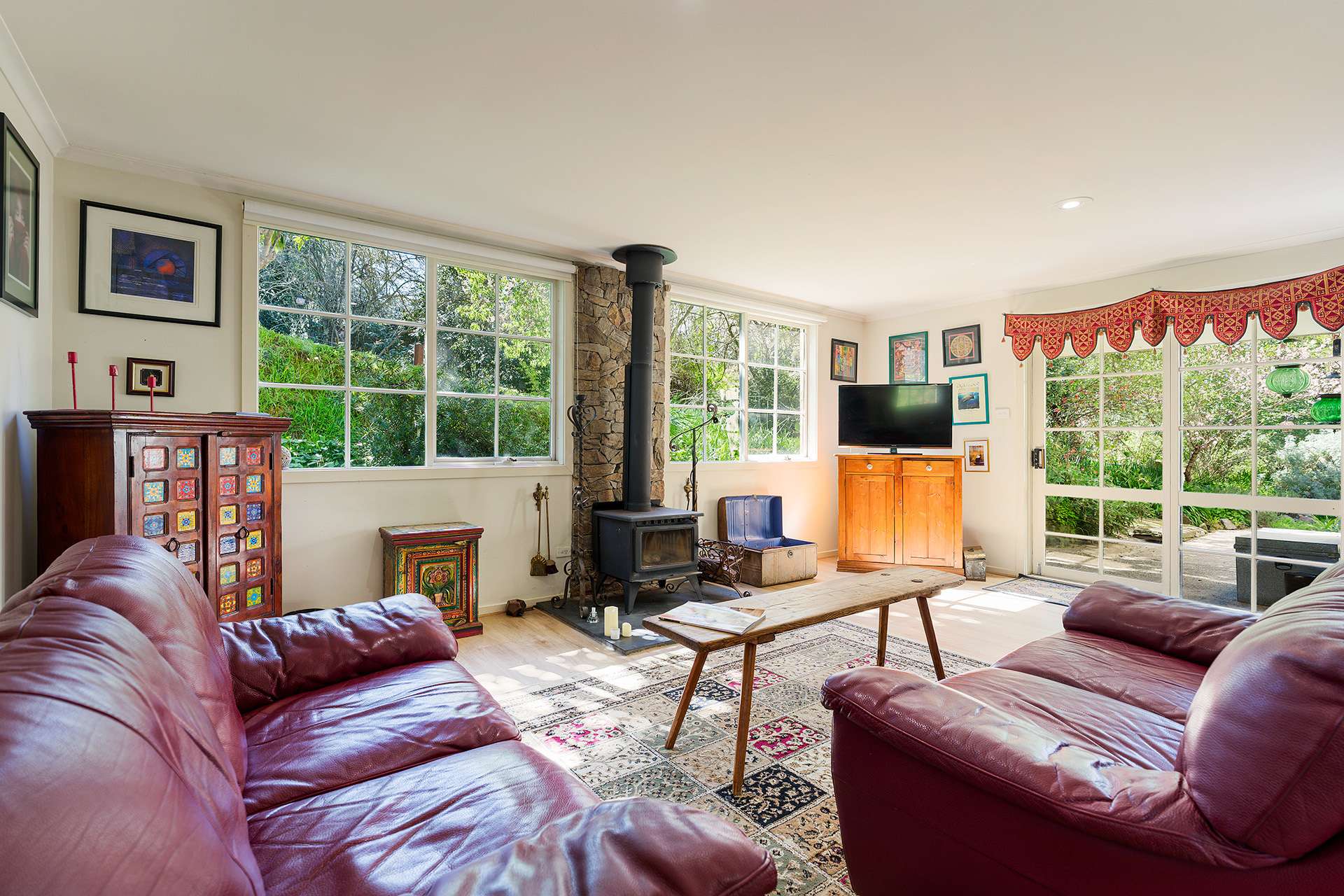 15 Verlin Street, Castlemaine For Sale by Farmbuy.com - image 9