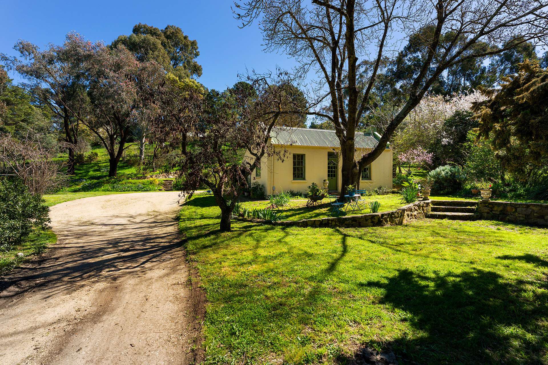 15 Verlin Street, Castlemaine For Sale by Farmbuy.com - image 23