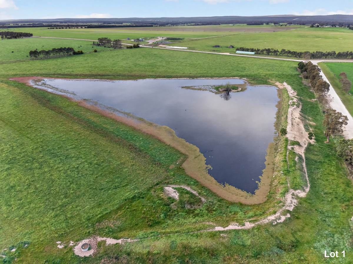 McLarens Road, Kilmany For Sale by Farmbuy.com - image 2