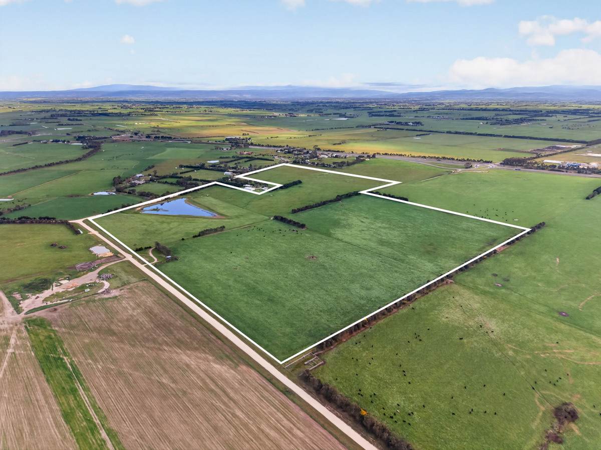 McLarens Road, Kilmany For Sale by Farmbuy.com - image 4