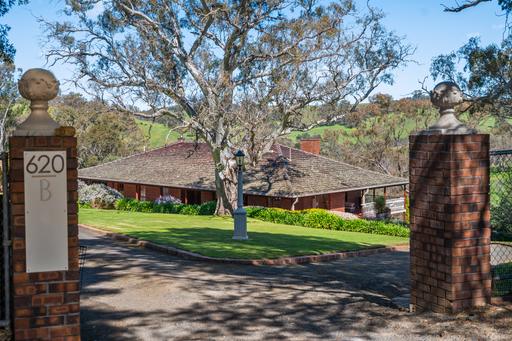 Farm Auction - SA - Mount Barker Springs - 5251 - A Grand Country Estate on 20 Acres 