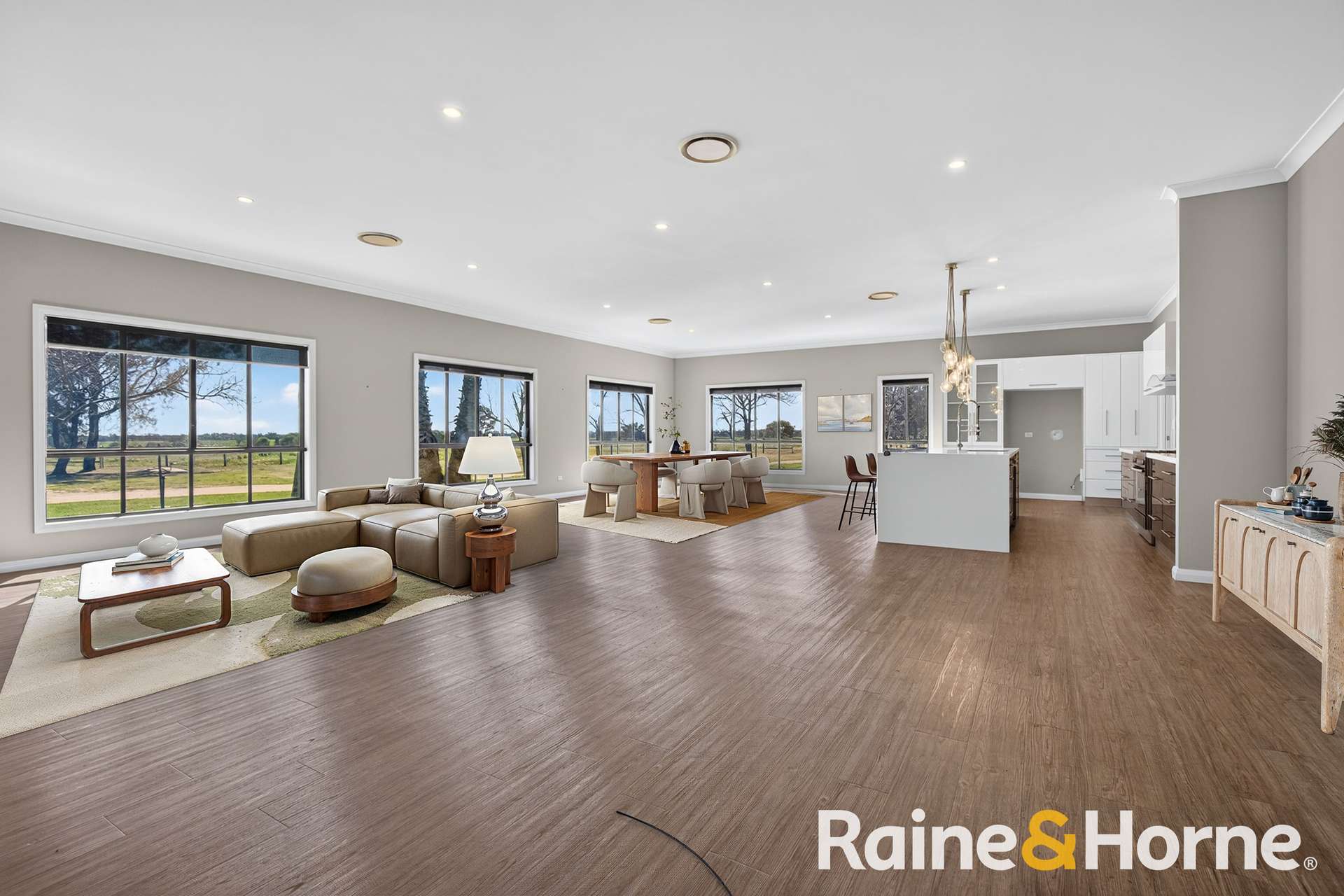 329 Lincoln Lane, Burroway Auction by Farmbuy.com - image 4