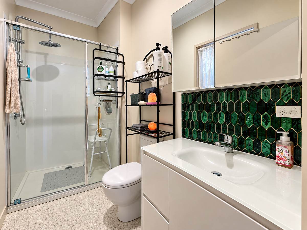 19 Amarina Avenue, Sladevale For Sale by Farmbuy.com - image 12