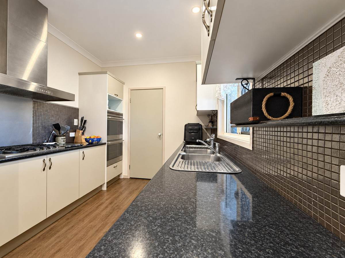 19 Amarina Avenue, Sladevale For Sale by Farmbuy.com - image 9