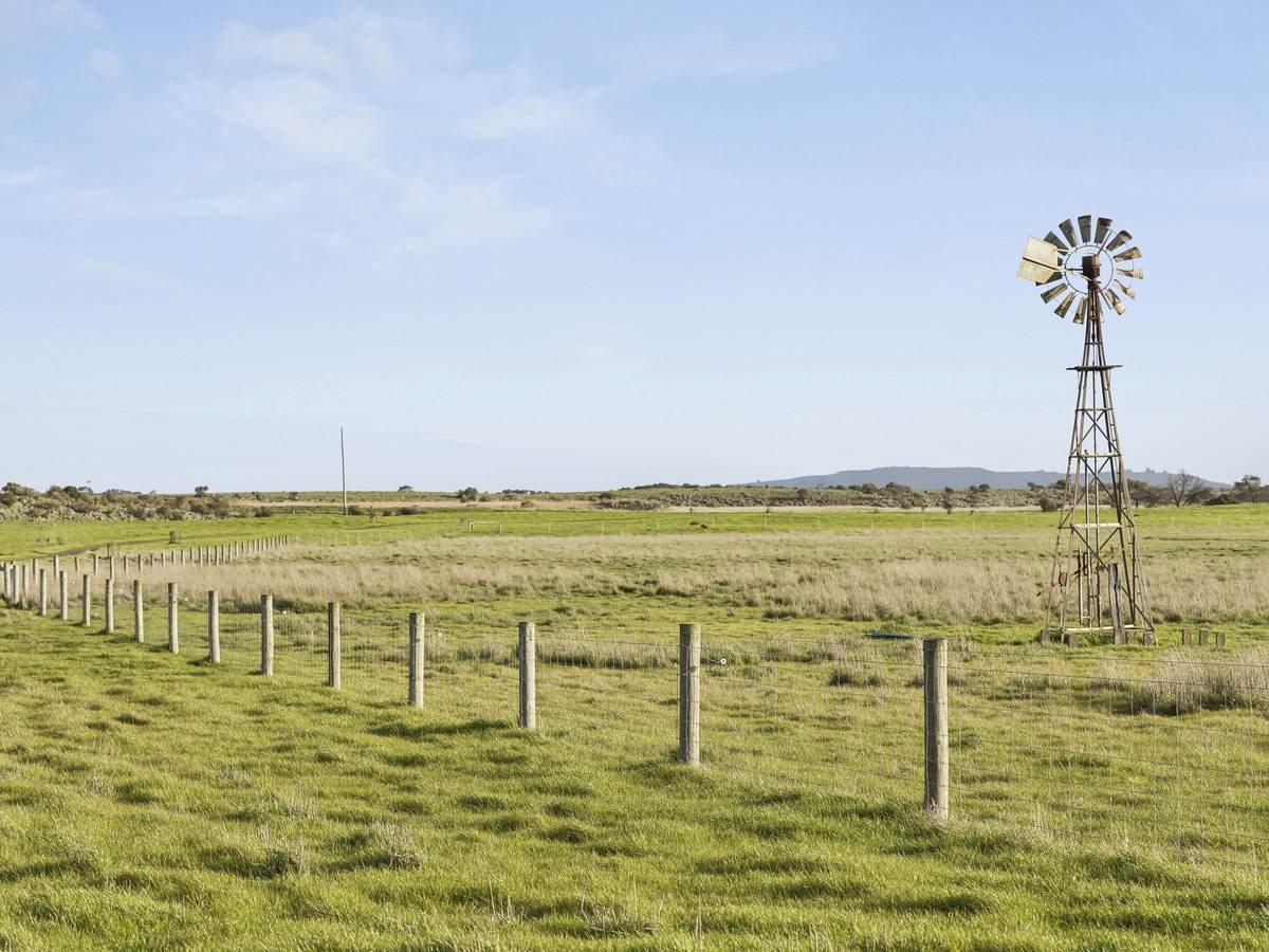3495 Corangamite Lake Road, Cundare For Sale by Farmbuy.com - image 30