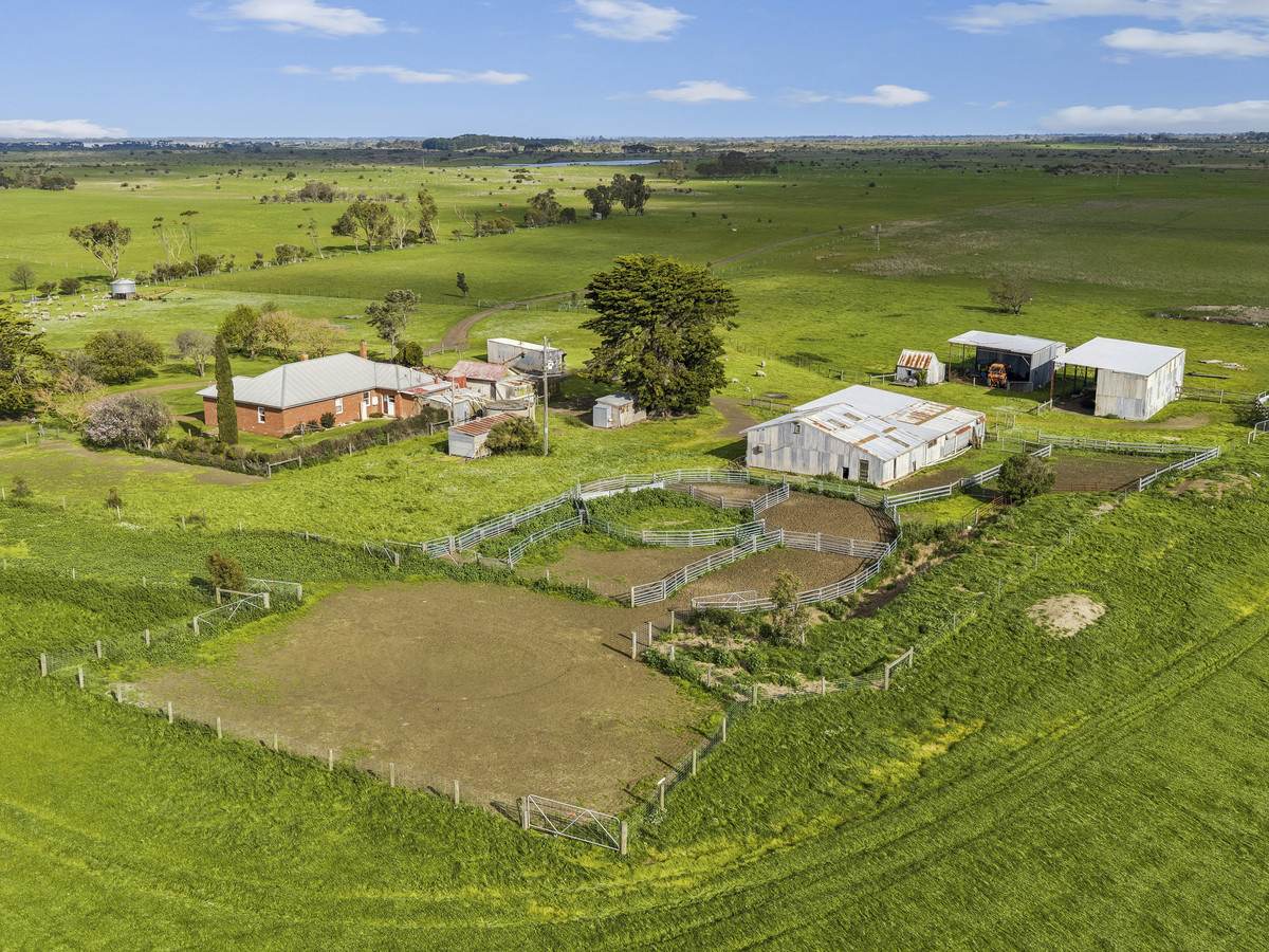 3495 Corangamite Lake Road, Cundare For Sale by Farmbuy.com - image 10
