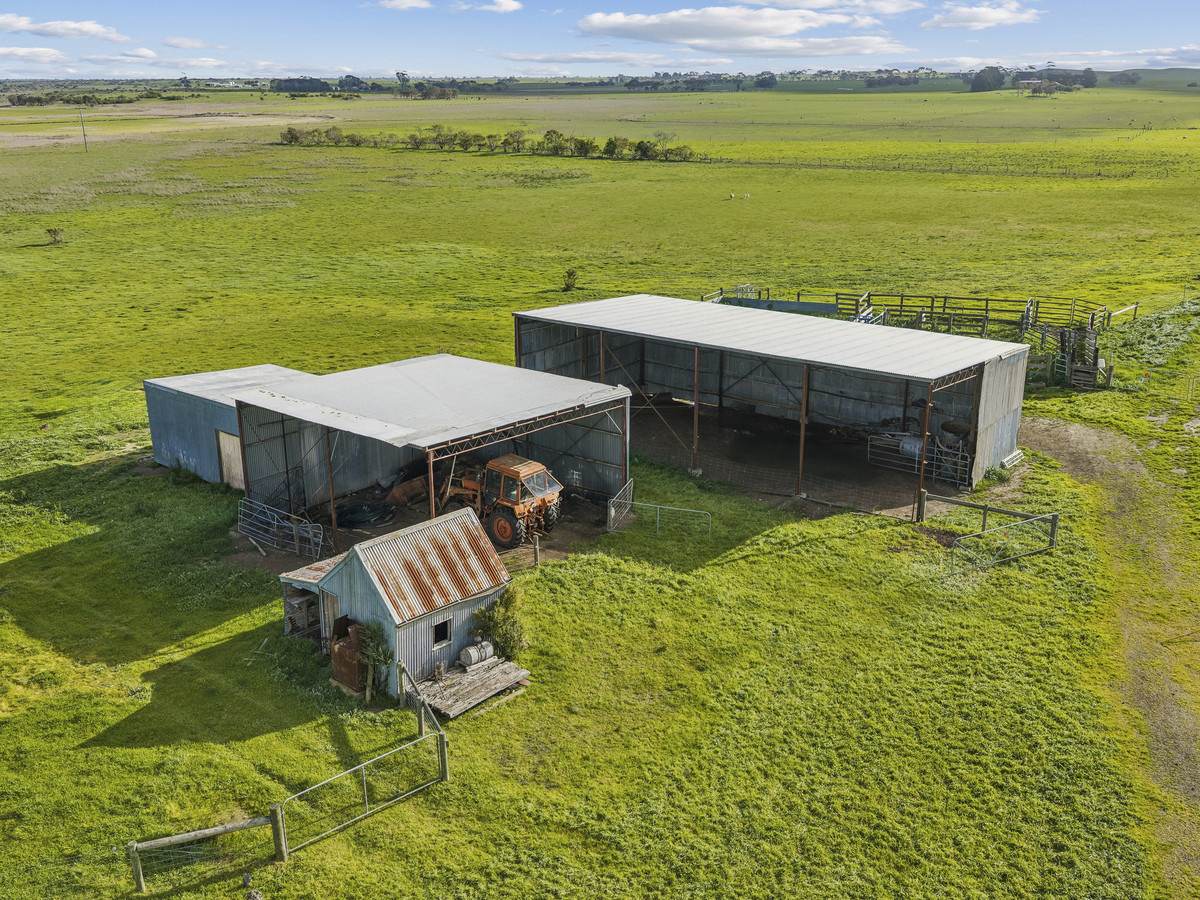 3495 Corangamite Lake Road, Cundare For Sale by Farmbuy.com - image 11