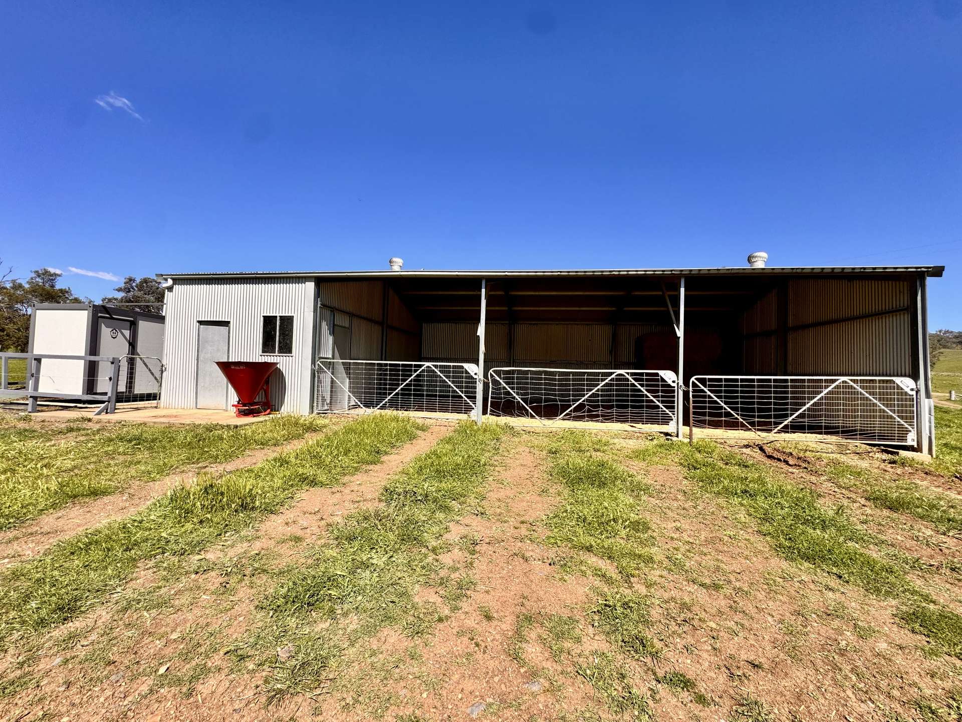 "Dulverton" & "Yeramba" Fullers Lane, Wallabadah For Sale by Farmbuy.com - image 21