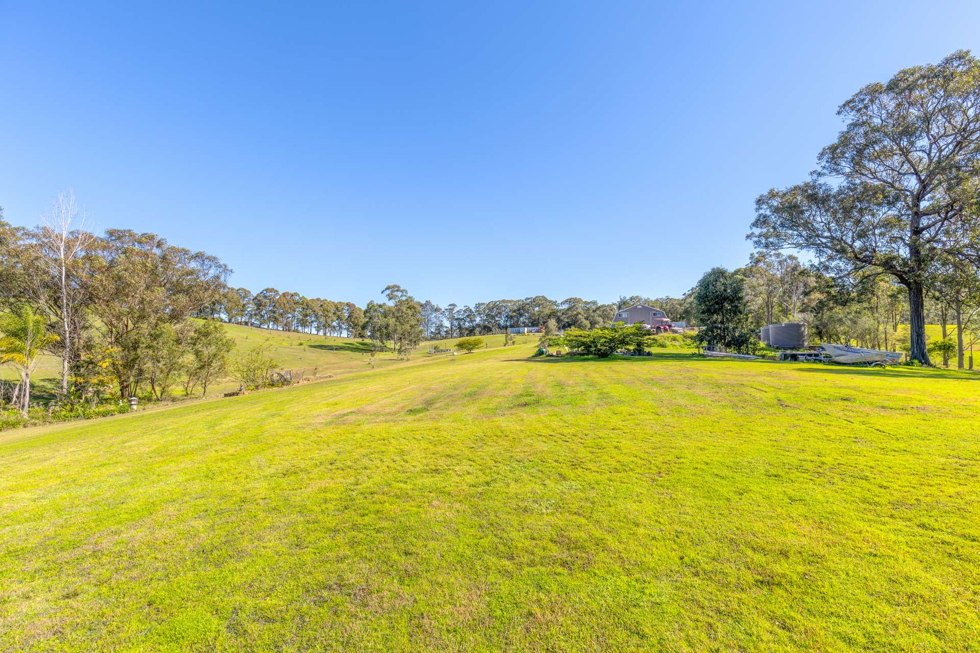 2 Deptford Close, Clarence Town For Sale by Farmbuy.com - image 13