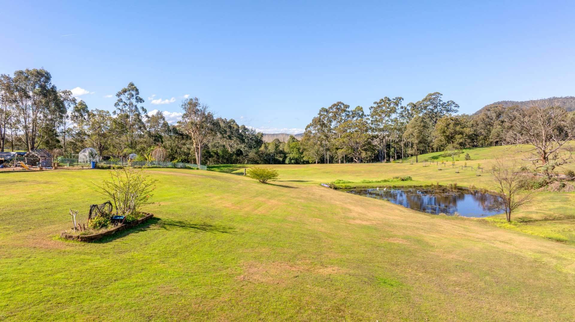2 Deptford Close, Clarence Town For Sale by Farmbuy.com - image 11