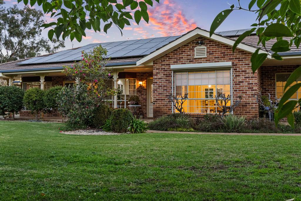 519 Kooringal Road, Kooringal NSW 2650