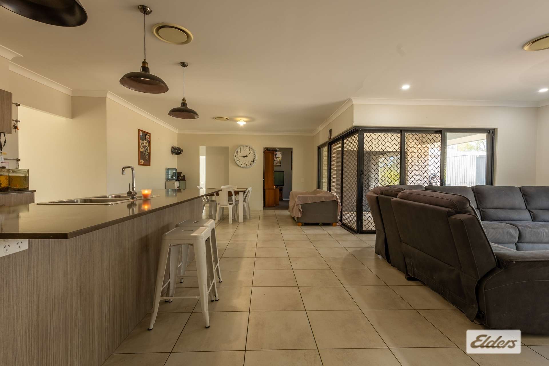 84 Fairway Drive, Kensington Grove For Sale by Farmbuy.com - image 2