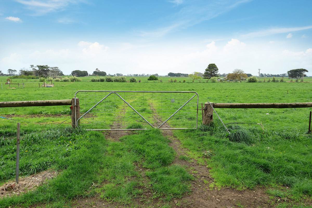 1472 Hopkins Highway, Purnim For Sale by Farmbuy.com - image 9