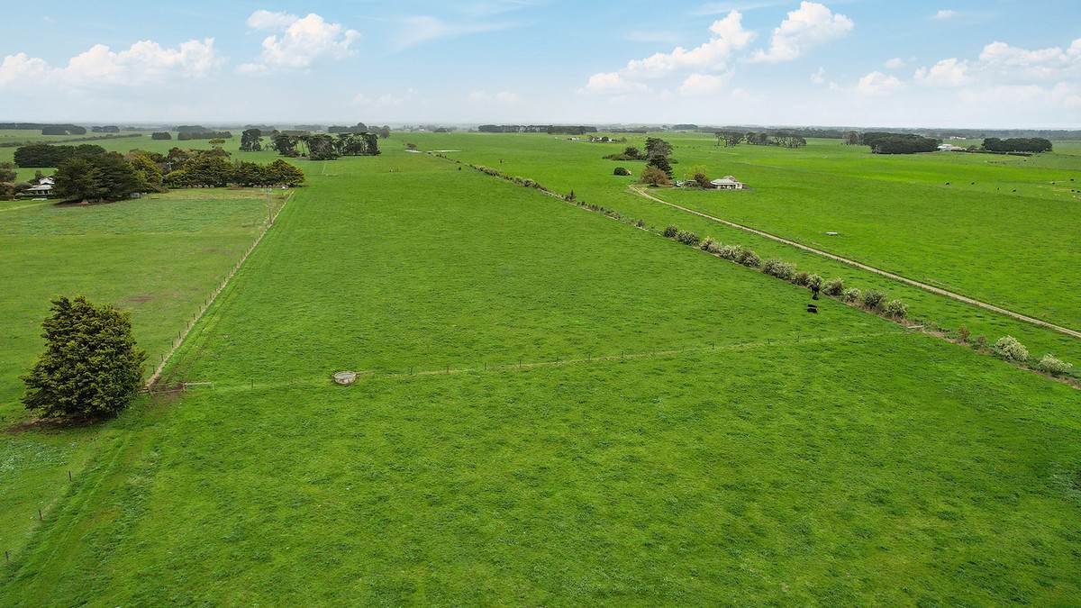 1472 Hopkins Highway, Purnim For Sale by Farmbuy.com - image 5