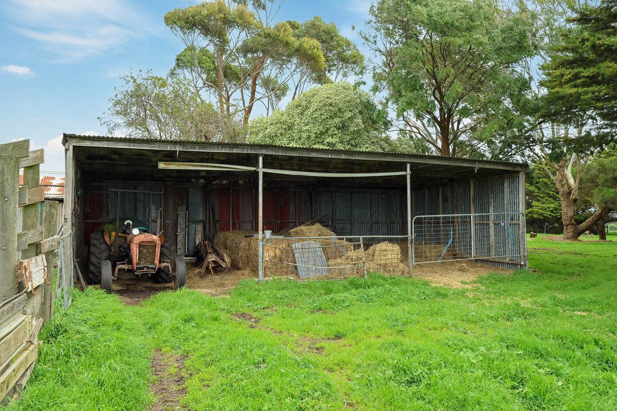 1472 Hopkins Highway, Purnim For Sale by Farmbuy.com - image 12