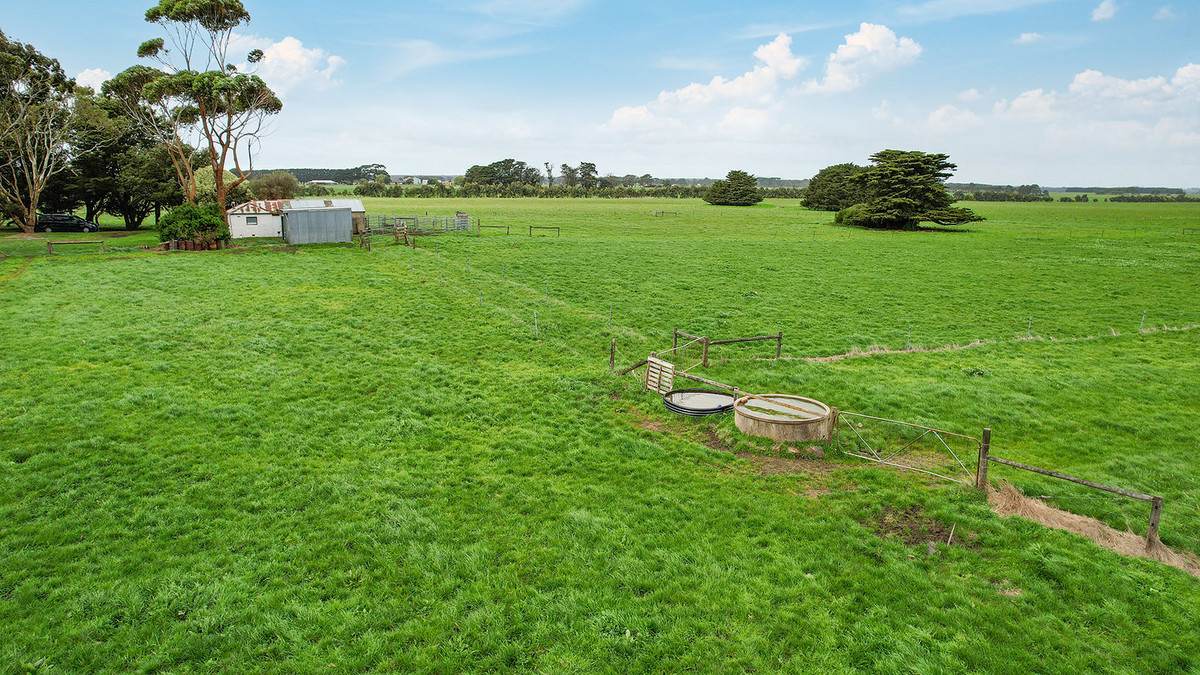 1472 Hopkins Highway, Purnim For Sale by Farmbuy.com - image 8