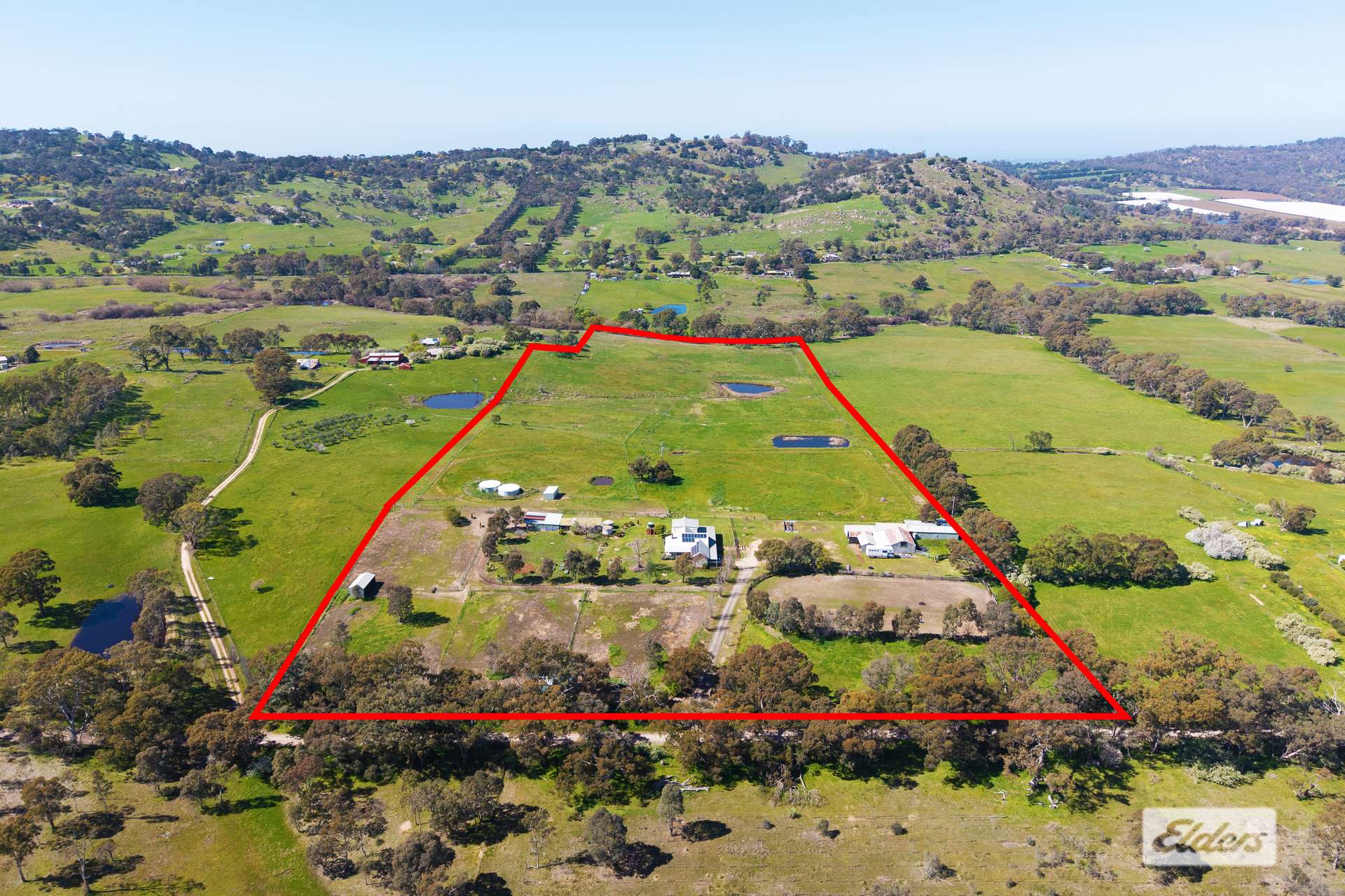 178 Chellews Road, Harcourt North For Sale by Farmbuy.com - image 2