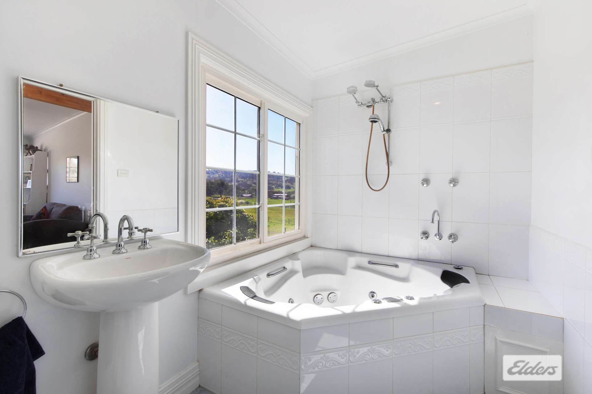 178 Chellews Road, Harcourt North For Sale by Farmbuy.com - image 14